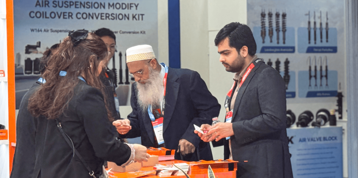 MASUMA at the Automechanika Dubai with customers
